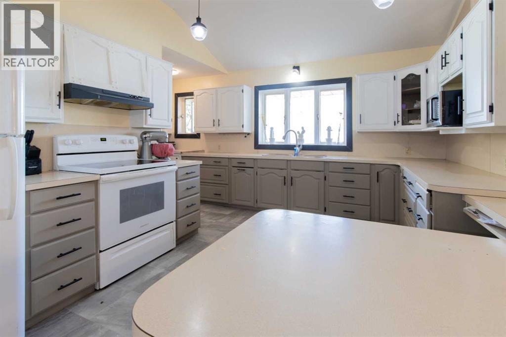 63004a Hwy 5, Welling, Alberta  T0K 2N0 - Photo 12 - A2301411