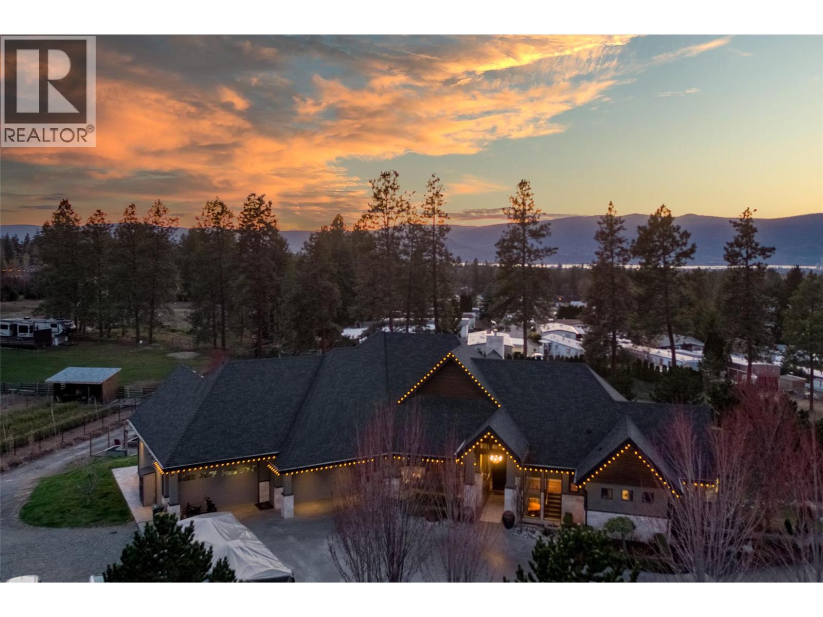 3990 Fairwinds Court, Kelowna, British Columbia  V1W 4G1 - Photo 5 - 10376012