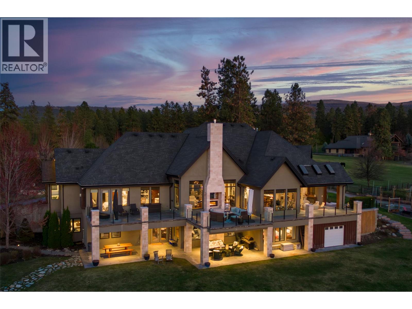 3990 Fairwinds Court, Kelowna, British Columbia