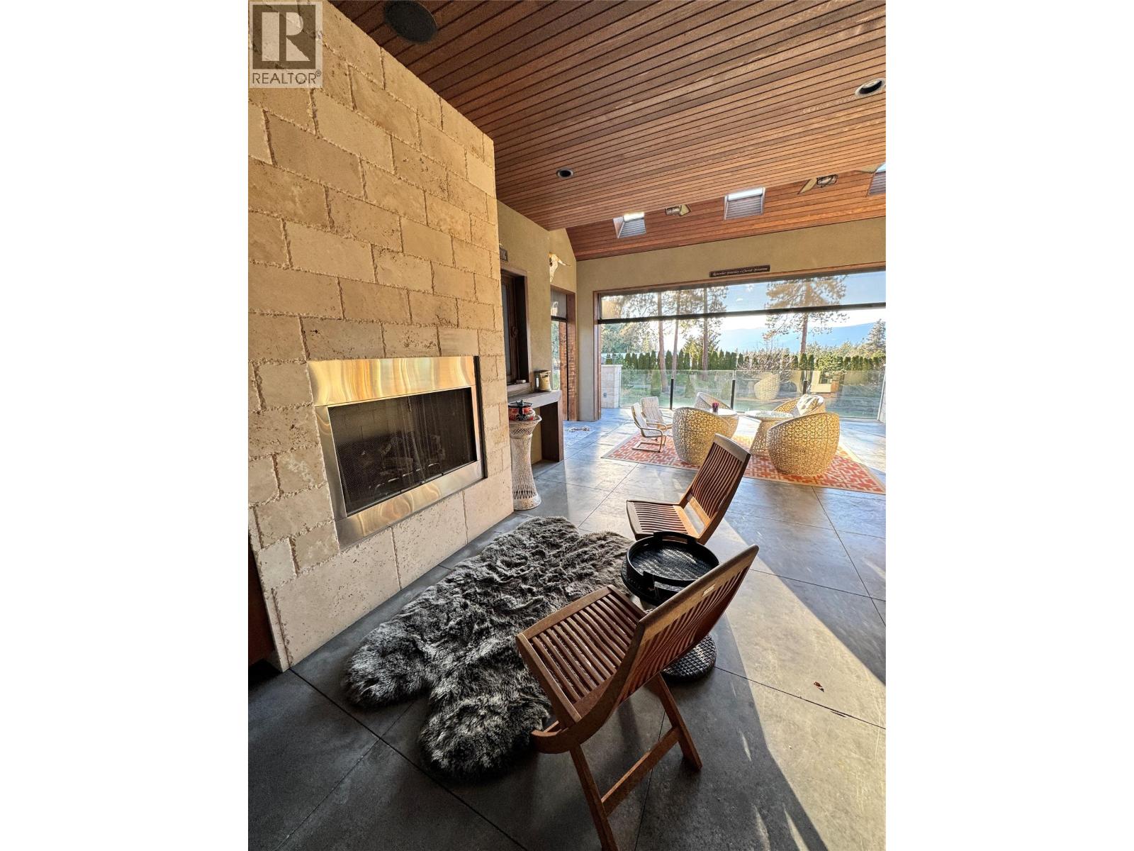 3990 Fairwinds Court, Kelowna, British Columbia  V1W 4G1 - Photo 40 - 10376012