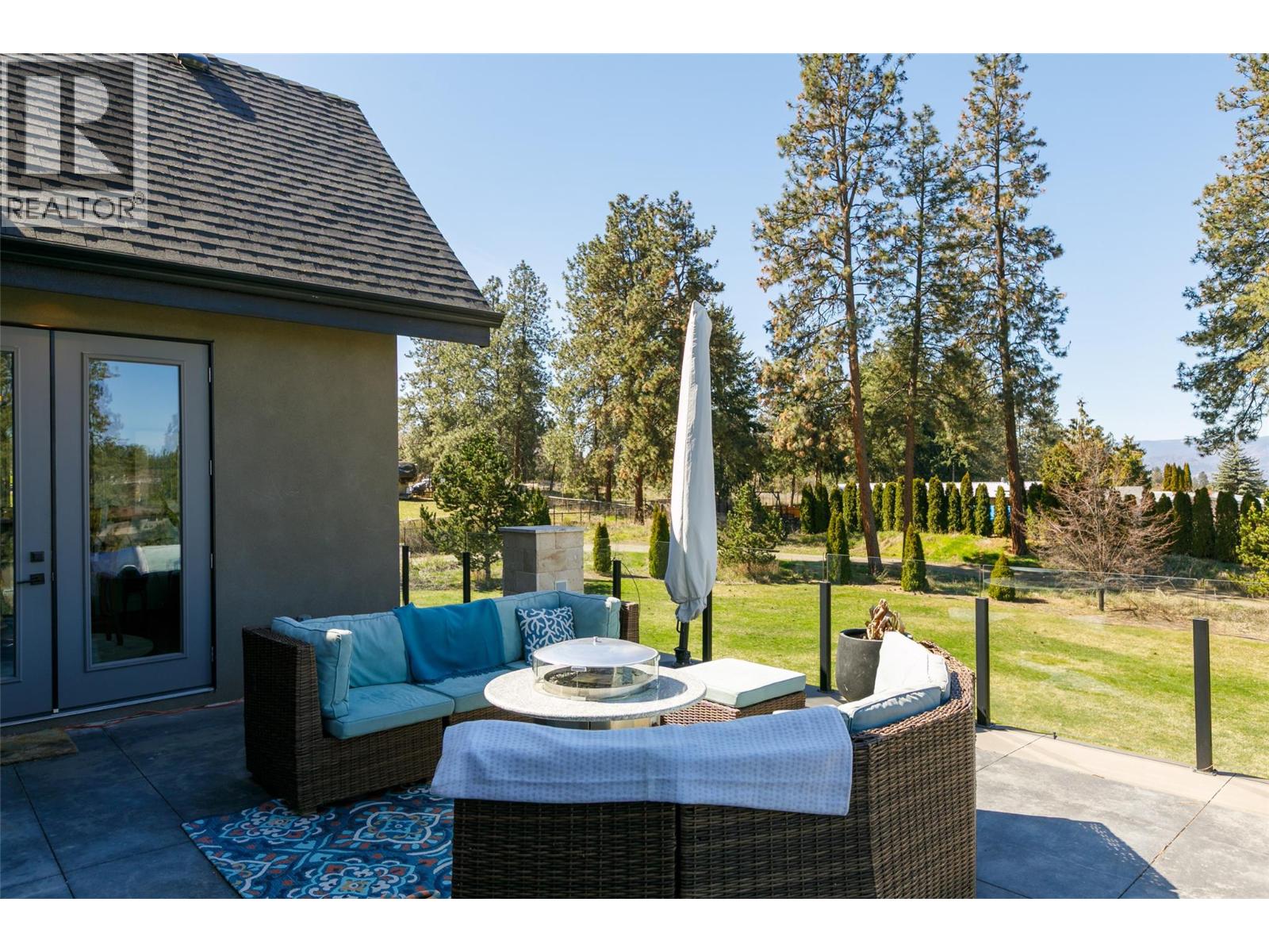 3990 Fairwinds Court, Kelowna, British Columbia  V1W 4G1 - Photo 55 - 10376012