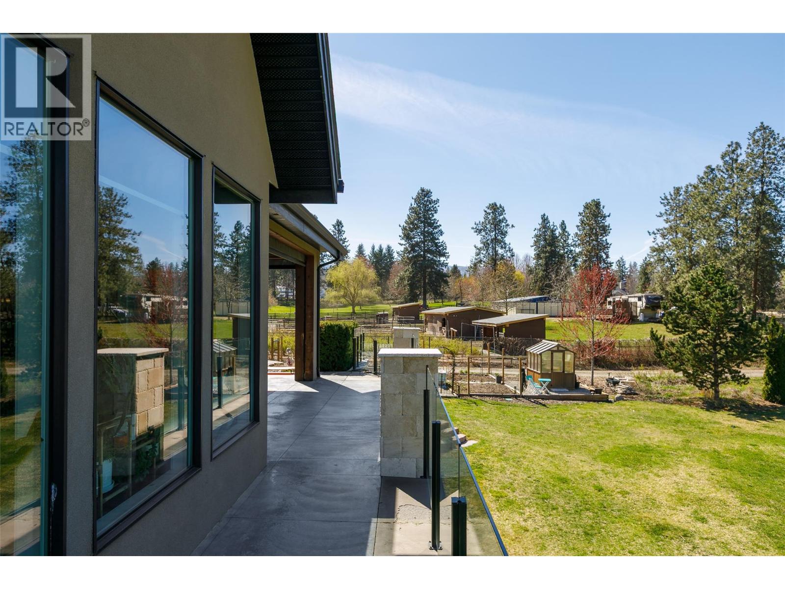 3990 Fairwinds Court, Kelowna, British Columbia  V1W 4G1 - Photo 58 - 10376012