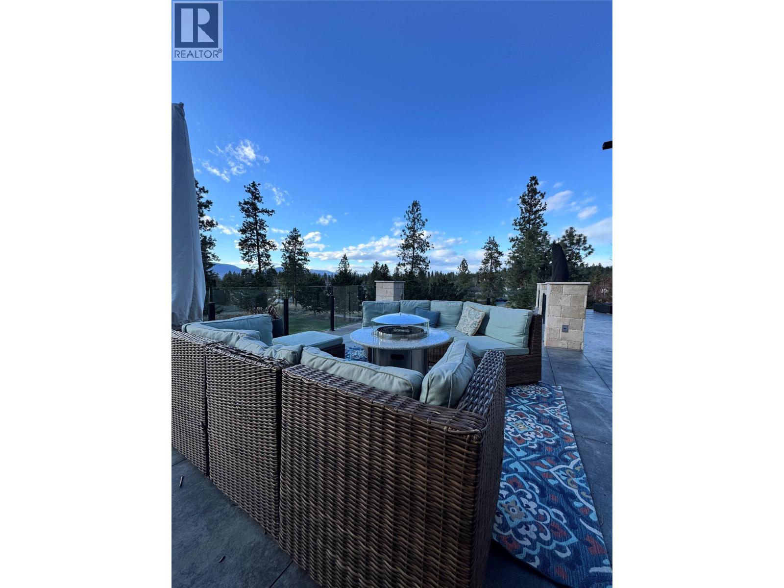 3990 Fairwinds Court, Kelowna, British Columbia  V1W 4G1 - Photo 52 - 10376012