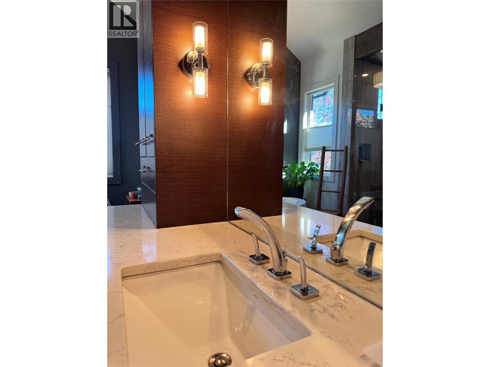 3990 Fairwinds Court, Kelowna, British Columbia  V1W 4G1 - Photo 79 - 10376012