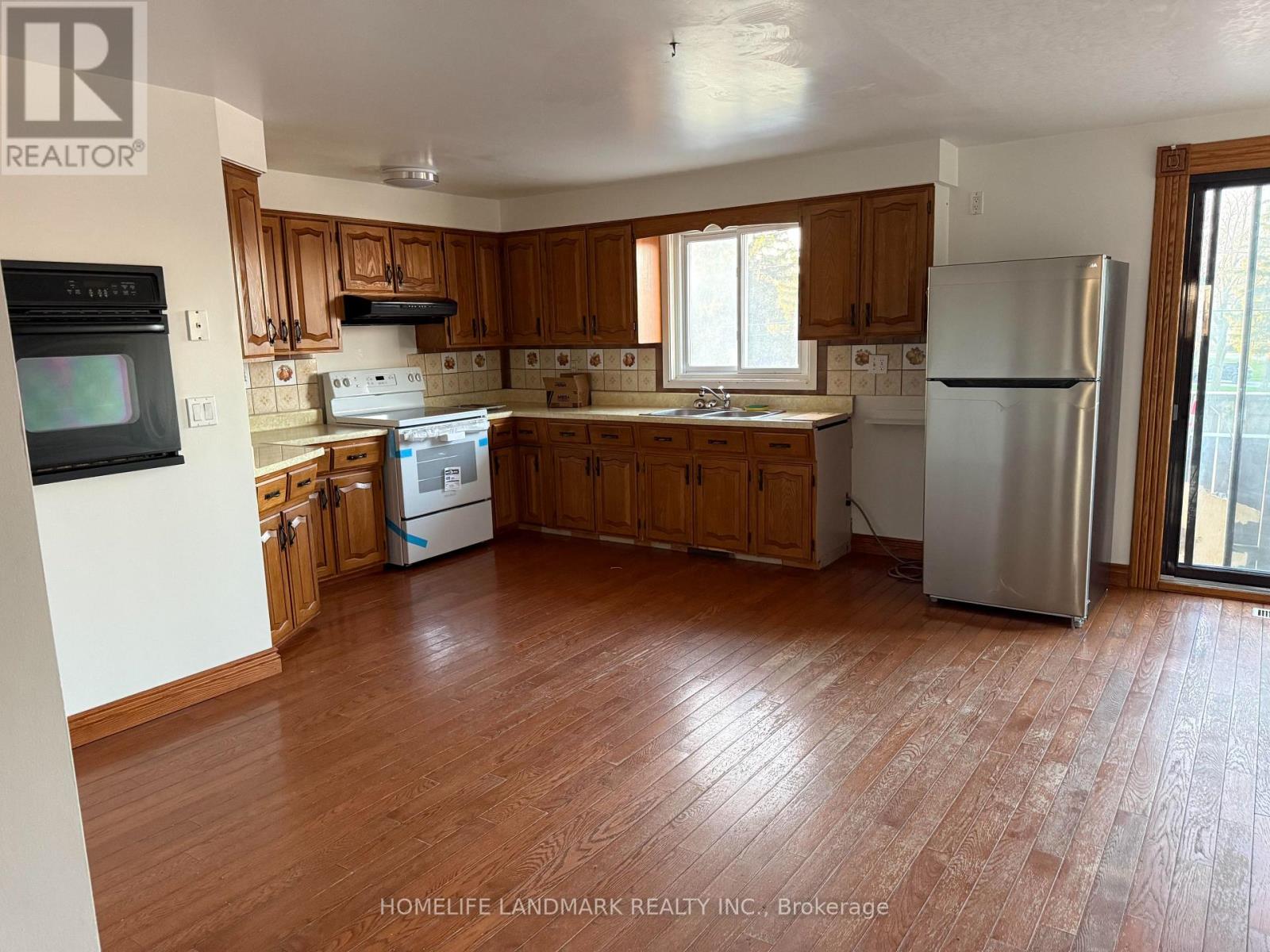 183 Main Street E, Port Colborne, Ontario  L3K 1S5 - Photo 11 - X12999196