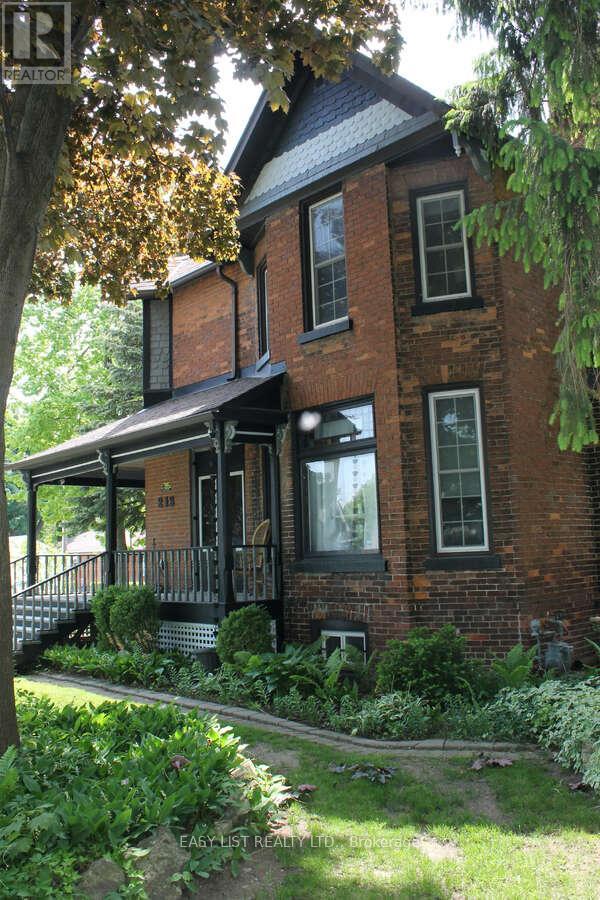 213 Vidal Street S, Sarnia, Ontario  N7T 2T4 - Photo 2 - X12999202