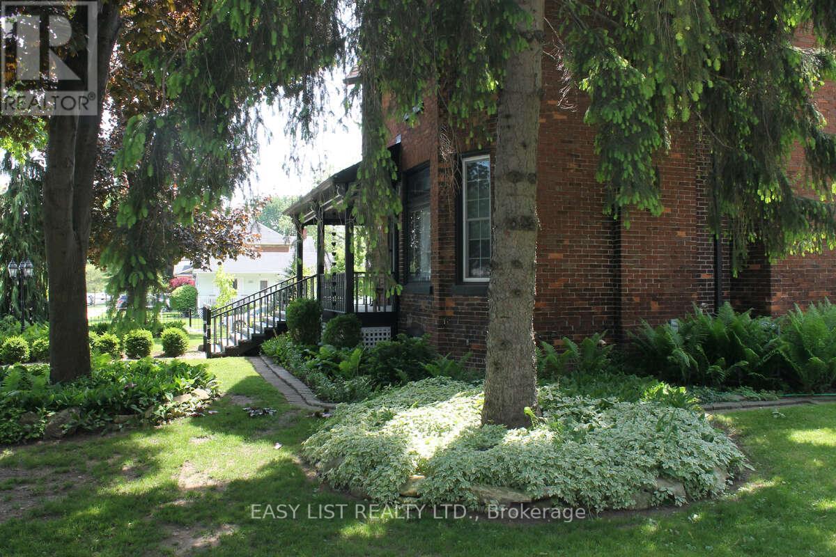 213 Vidal Street S, Sarnia, Ontario  N7T 2T4 - Photo 4 - X12999202
