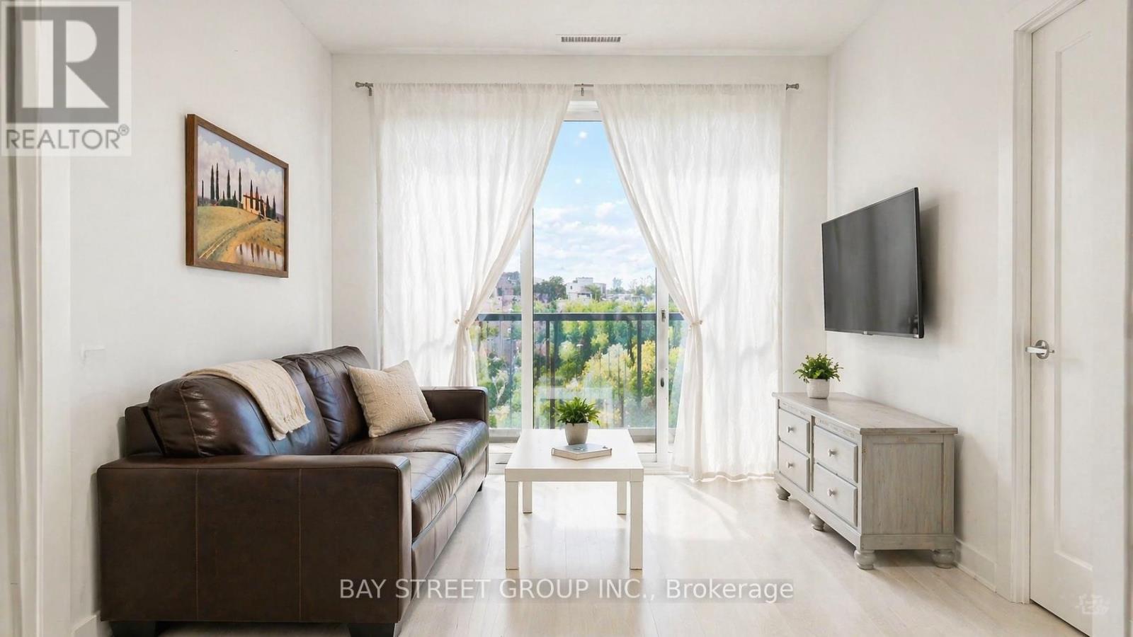 708 - 415 Main Street W, Hamilton, Ontario  L8P 0C9 - Photo 2 - X12999204