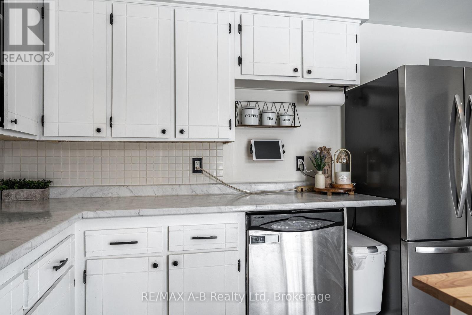 651 Devon Street, Stratford, Ontario  N4Z 1A5 - Photo 19 - X12895614