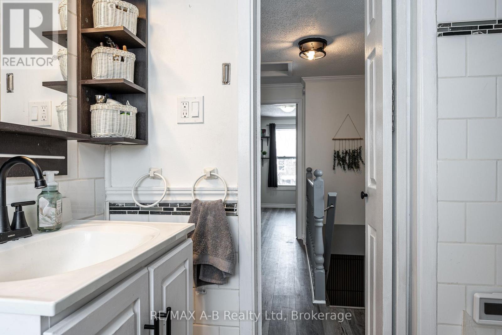 651 Devon Street, Stratford, Ontario  N4Z 1A5 - Photo 26 - X12895614