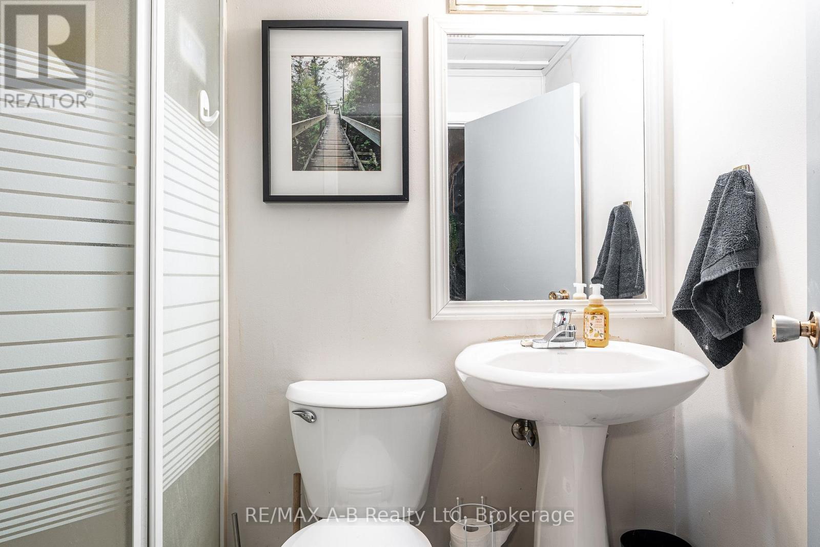 651 Devon Street, Stratford, Ontario  N4Z 1A5 - Photo 35 - X12895614