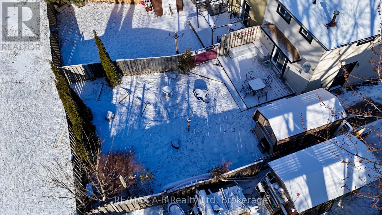 651 Devon Street, Stratford, Ontario  N4Z 1A5 - Photo 42 - X12895614