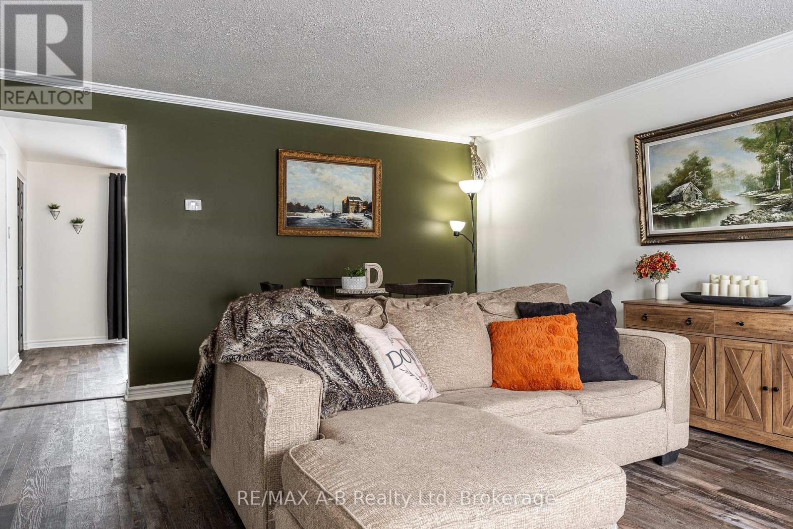651 Devon Street, Stratford, Ontario  N4Z 1A5 - Photo 7 - X12895614