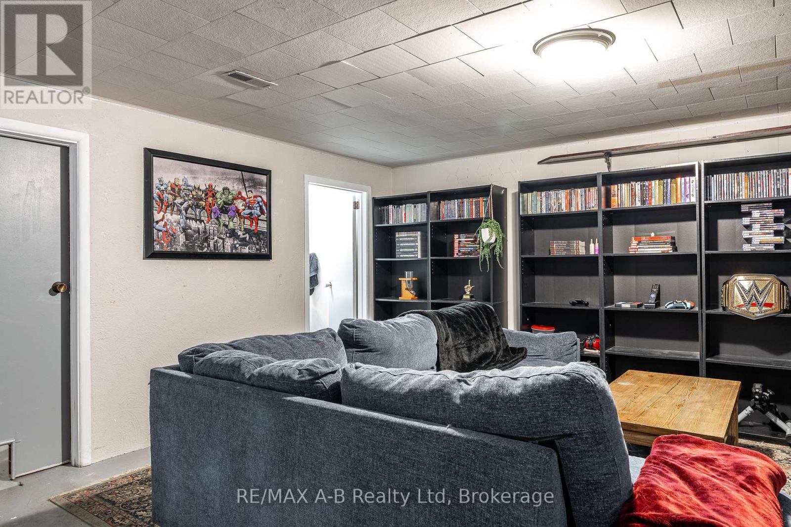 651 Devon Street, Stratford, Ontario  N4Z 1A5 - Photo 33 - X12895614