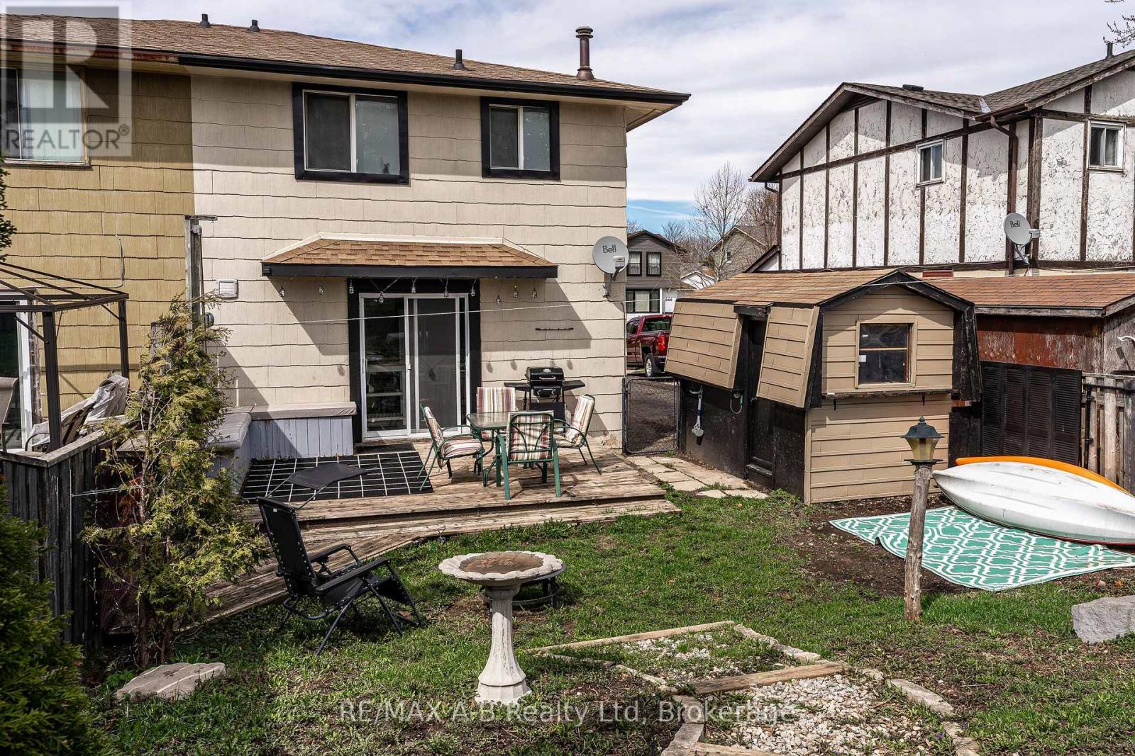 651 Devon Street, Stratford, Ontario  N4Z 1A5 - Photo 38 - X12895614