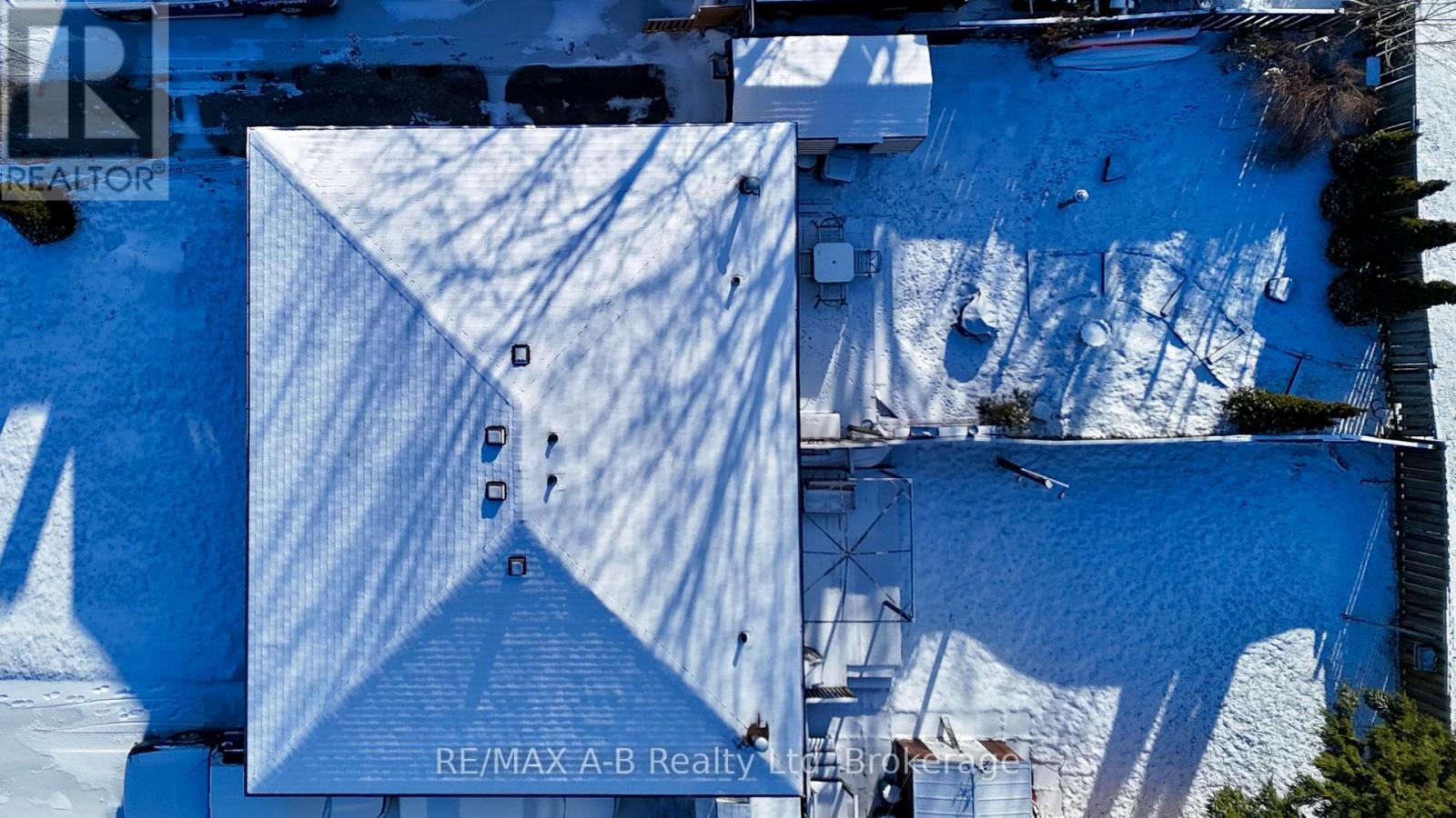 651 Devon Street, Stratford, Ontario  N4Z 1A5 - Photo 43 - X12895614