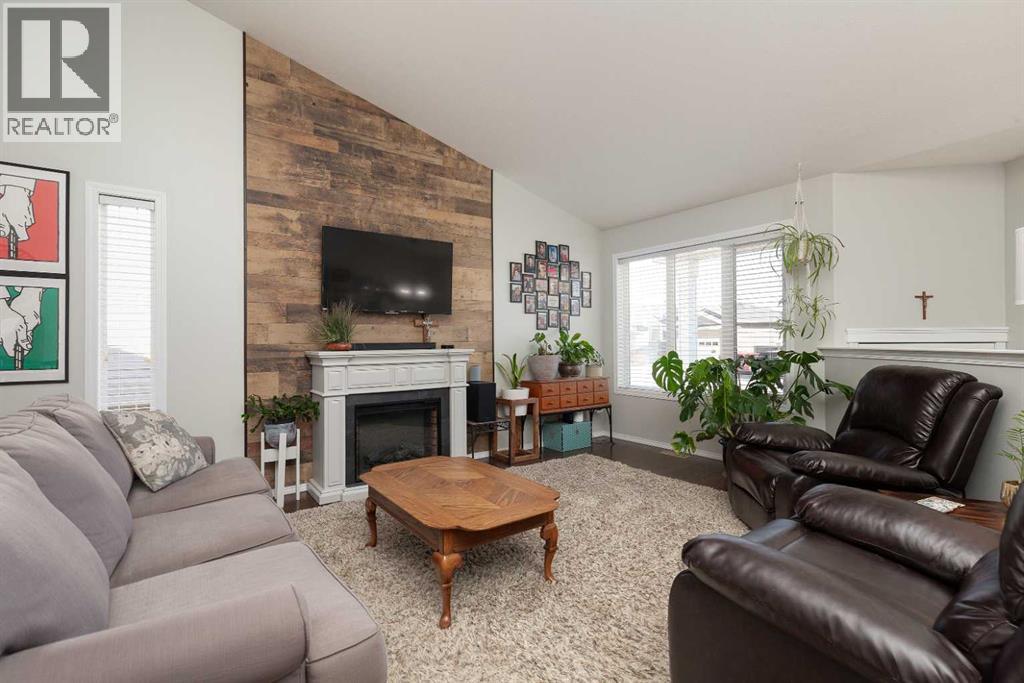 570 Edinburgh Road W, Lethbridge, Alberta  T1J 4Z7 - Photo 5 - A2299605