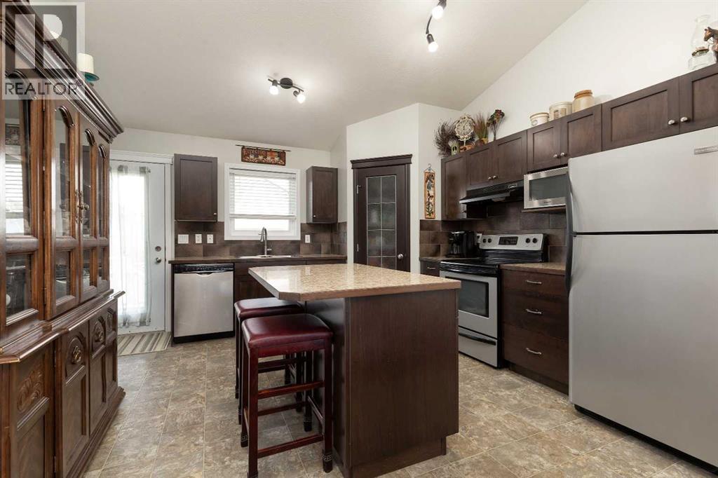 570 Edinburgh Road W, Lethbridge, Alberta  T1J 4Z7 - Photo 8 - A2299605