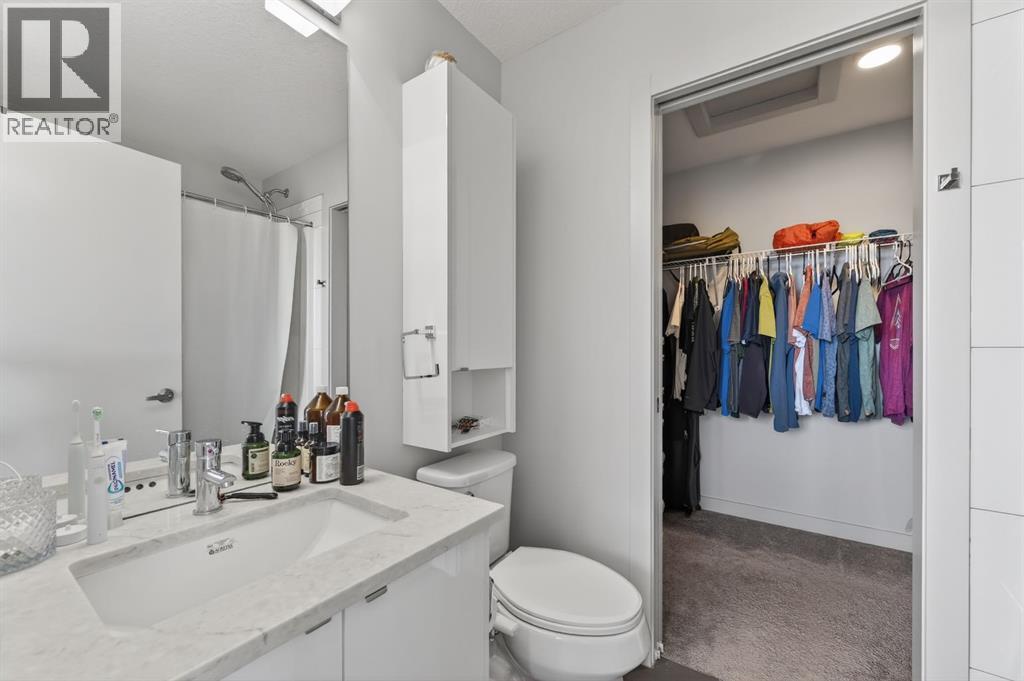 403 Bow Grove NW, Calgary, Alberta  T3B 6E8 - Photo 15 - A2291656