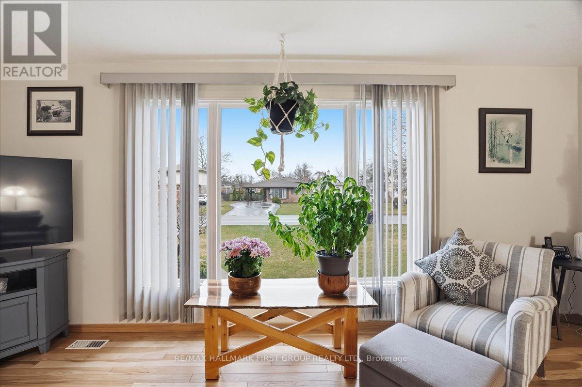 638 Bridge Street, Belleville, Ontario  K8N 1S5 - Photo 10 - X12999238