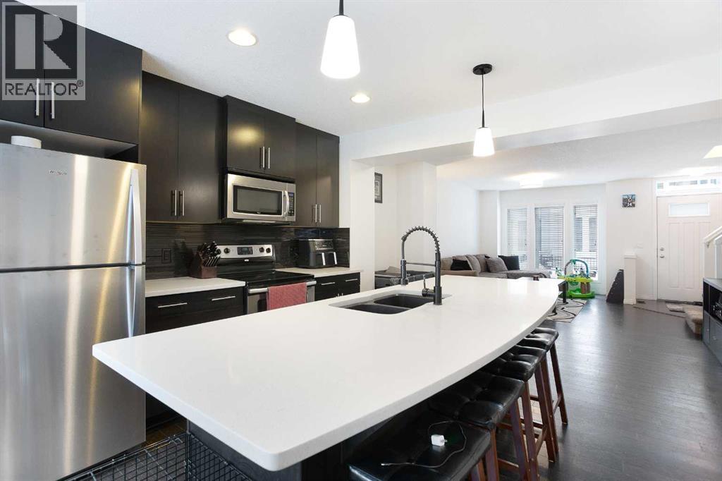 210 Auburn Bay Square Se, Calgary, Alberta  T3M 0Y9 - Photo 4 - A2288174