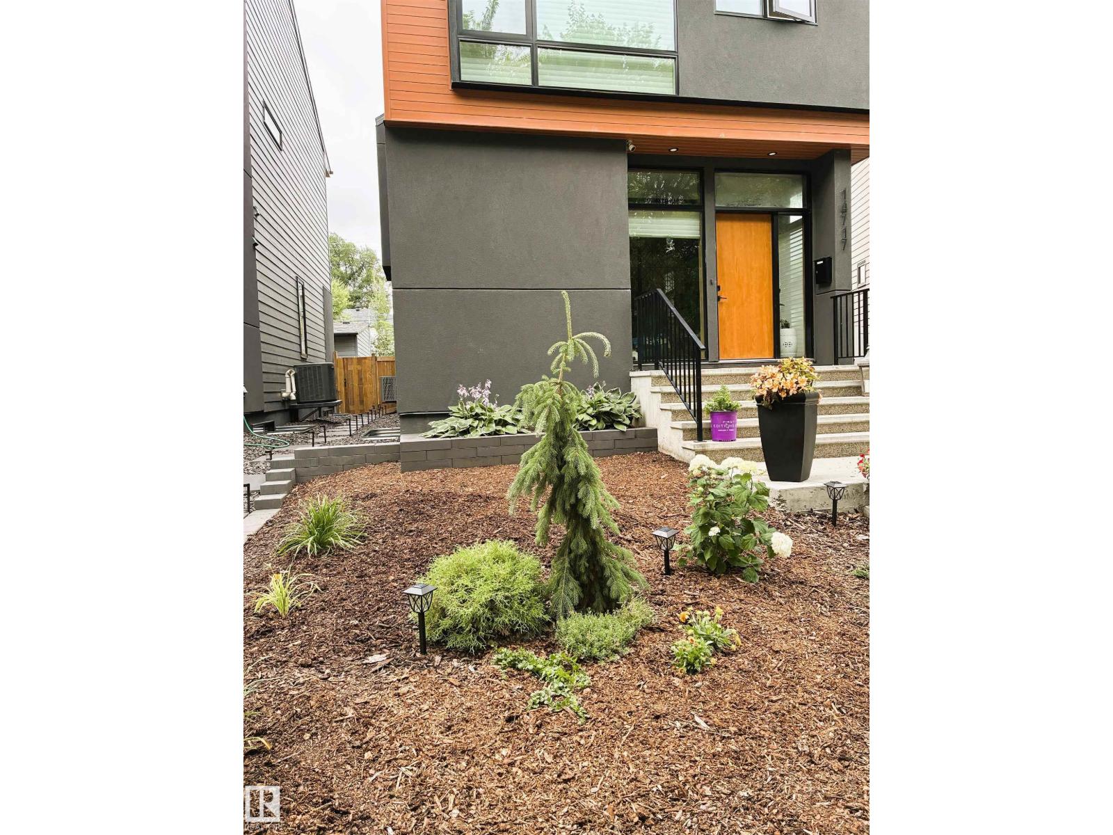 14717 92 Av Nw, Edmonton, Alberta  T5R 5B4 - Photo 3 - E4482275