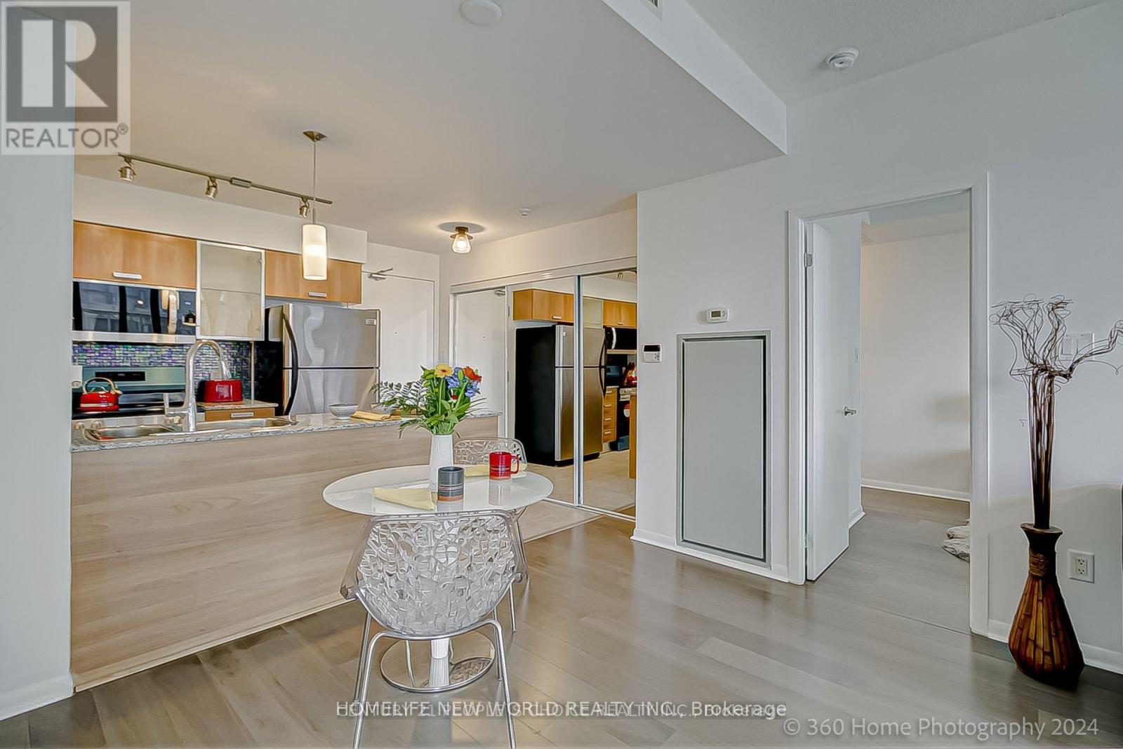 3101 - 37 Grosvenor Street, Toronto, Ontario  M4Y 3G5 - Photo 9 - C12999262