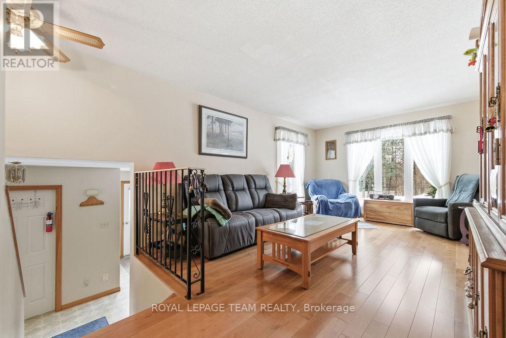 4379 Highway No. 523 Highway, South Algonquin, Ontario K0J 2C0 - Photo 19 - X12999258