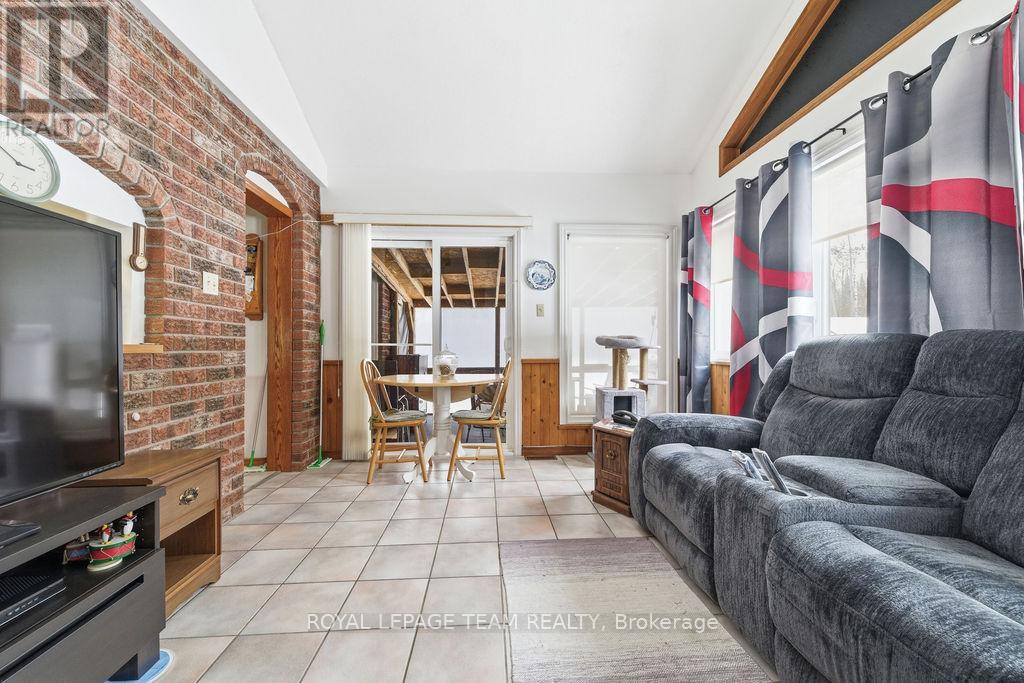 4379 Highway No. 523 Highway, South Algonquin, Ontario K0J 2C0 - Photo 31 - X12999258