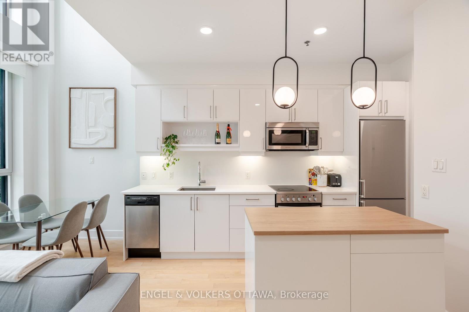 202 - 197 Lisgar Street, Ottawa, Ontario K2P 0C3 - Photo 11 - X12999242