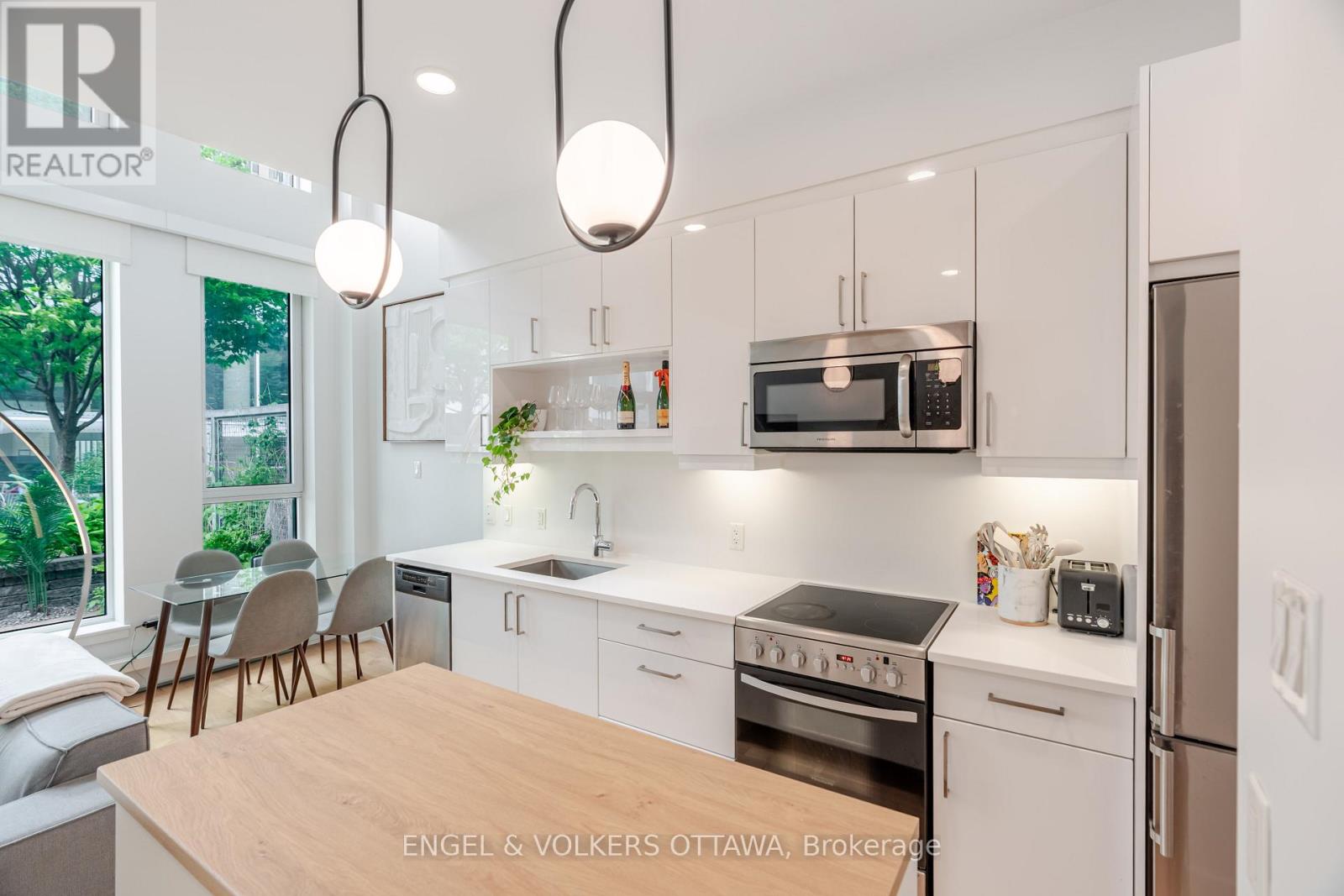 202 - 197 Lisgar Street, Ottawa, Ontario K2P 0C3 - Photo 12 - X12999242