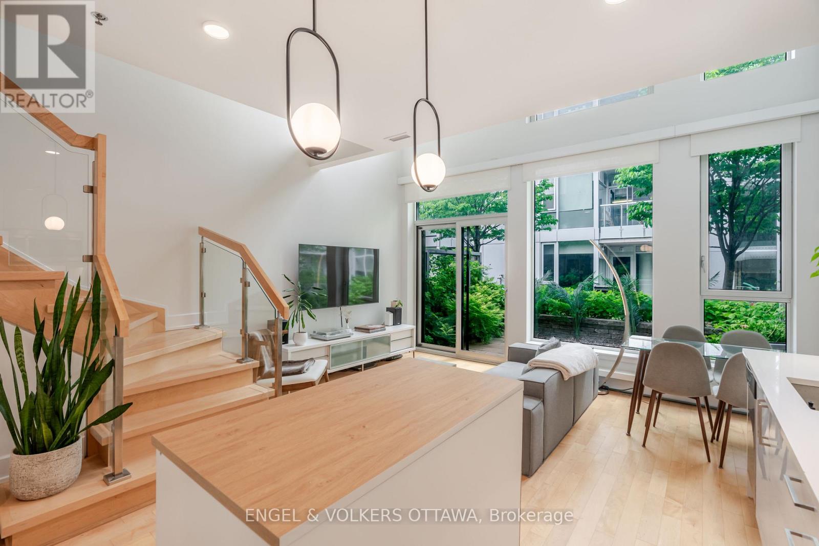 202 - 197 Lisgar Street, Ottawa, Ontario K2P 0C3 - Photo 14 - X12999242