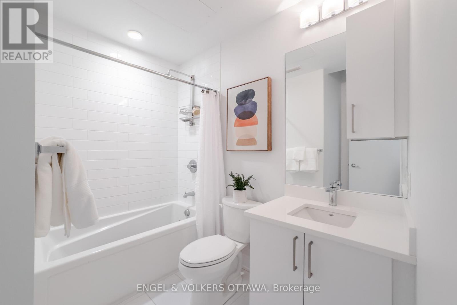 202 - 197 Lisgar Street, Ottawa, Ontario K2P 0C3 - Photo 21 - X12999242