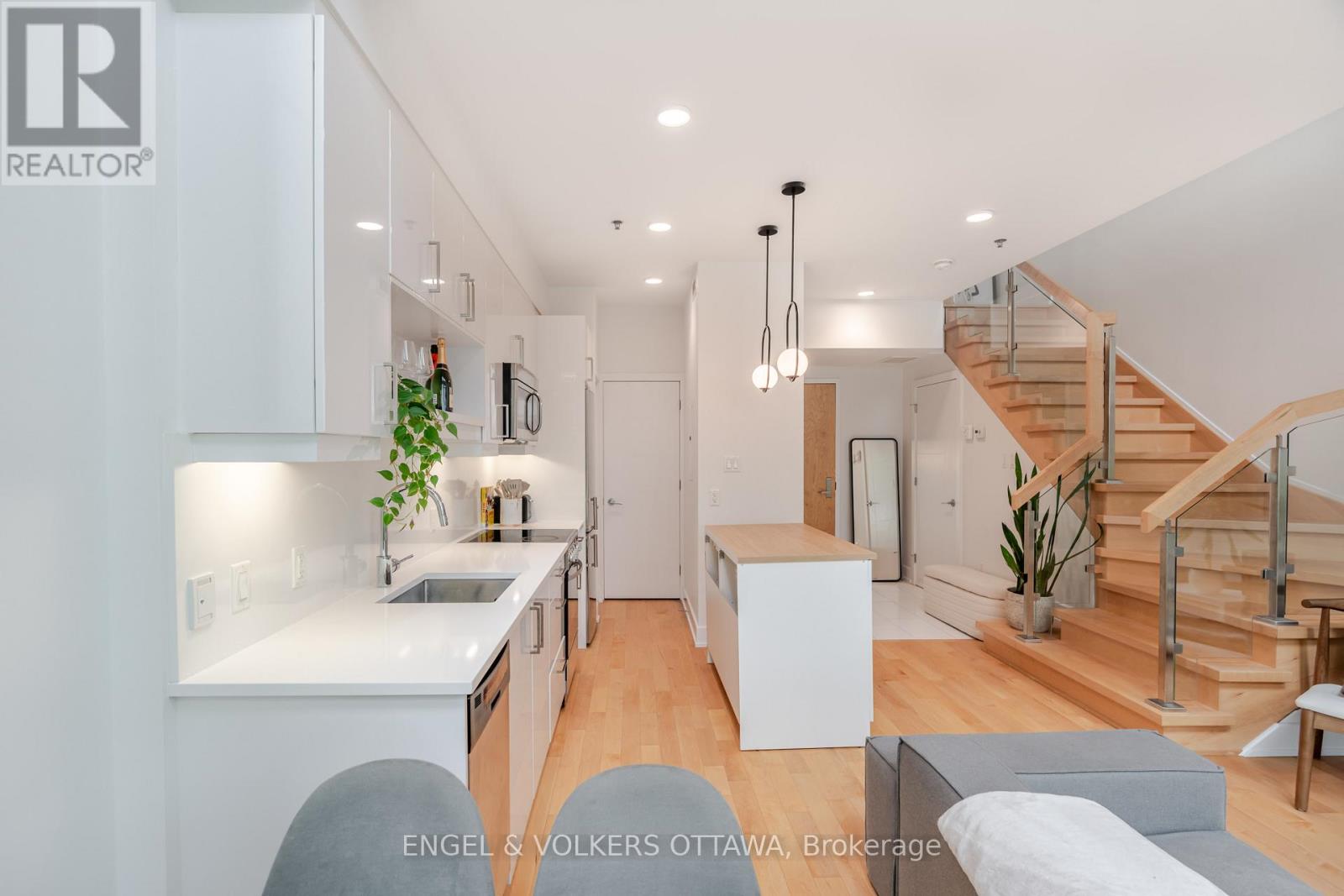 202 - 197 Lisgar Street, Ottawa, Ontario K2P 0C3 - Photo 9 - X12999242