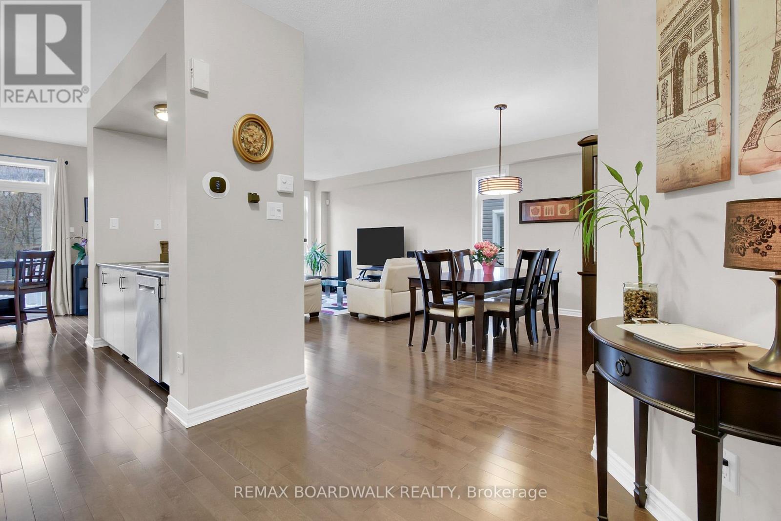 802 Tony George Place E, Ottawa, Ontario K2S 0R3 - Photo 5 - X12999252