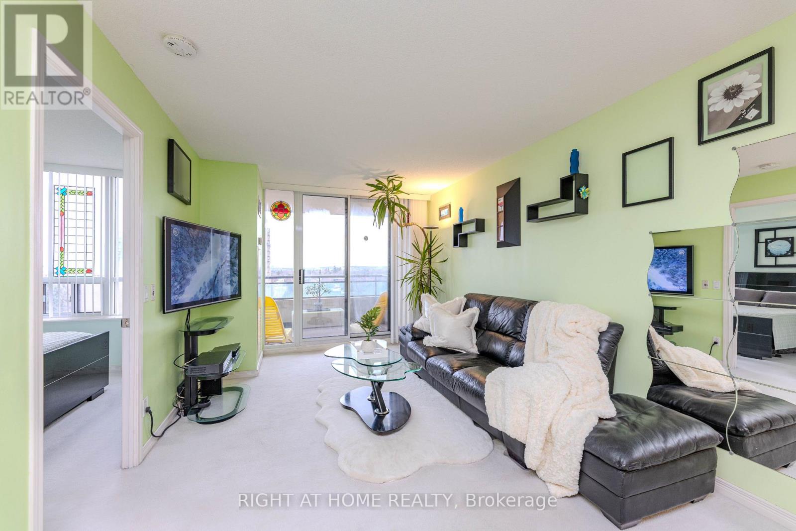 801 - 330 Red Maple Road, Richmond Hill, Ontario L4C 0T6 - Photo 11 - N12999248