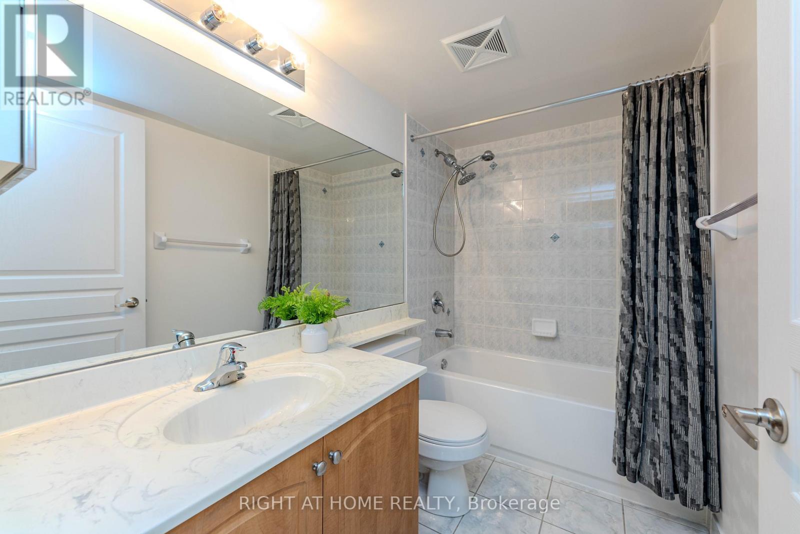 801 - 330 Red Maple Road, Richmond Hill, Ontario L4C 0T6 - Photo 16 - N12999248