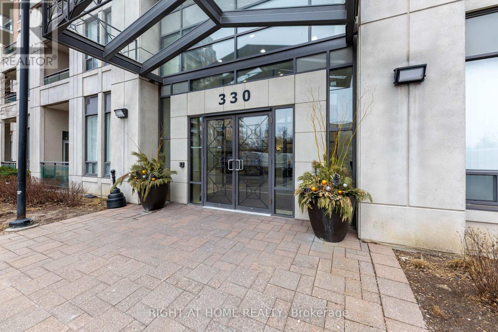 801 - 330 Red Maple Road, Richmond Hill, Ontario L4C 0T6 - Photo 3 - N12999248