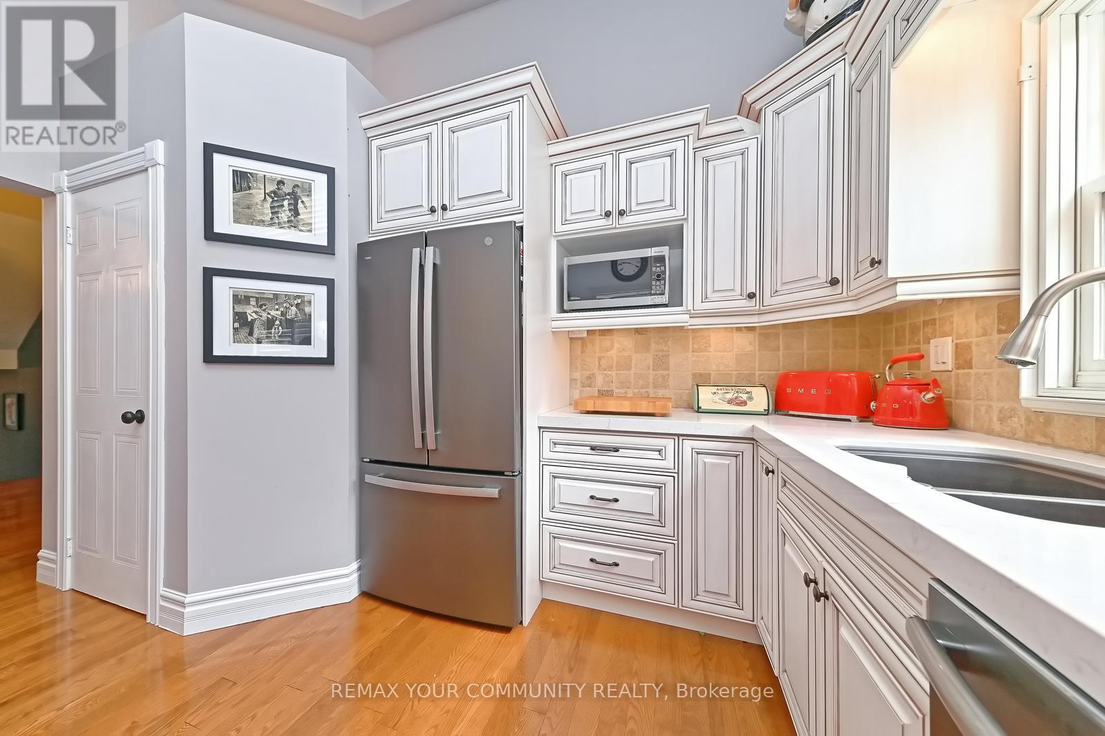 40 - 40 Stornwood Court NE, Brampton, Ontario  L6W 4H5 - Photo 10 - W12999226