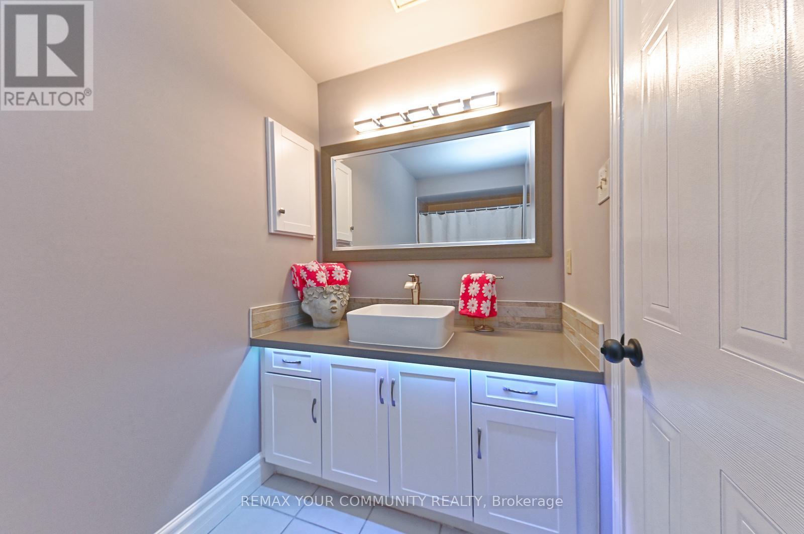 40 - 40 Stornwood Court NE, Brampton, Ontario  L6W 4H5 - Photo 28 - W12999226