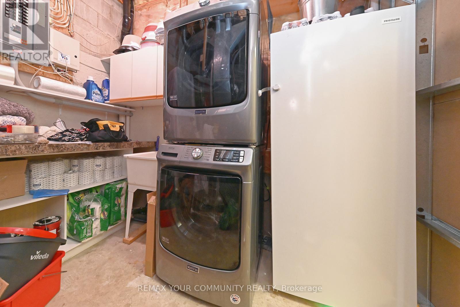 40 - 40 Stornwood Court NE, Brampton, Ontario  L6W 4H5 - Photo 32 - W12999226