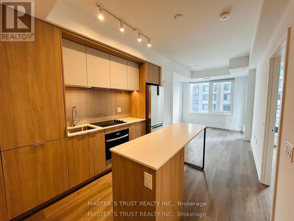 2007 - 395 SQUARE ONE DRIVE, Mississauga, Ontario