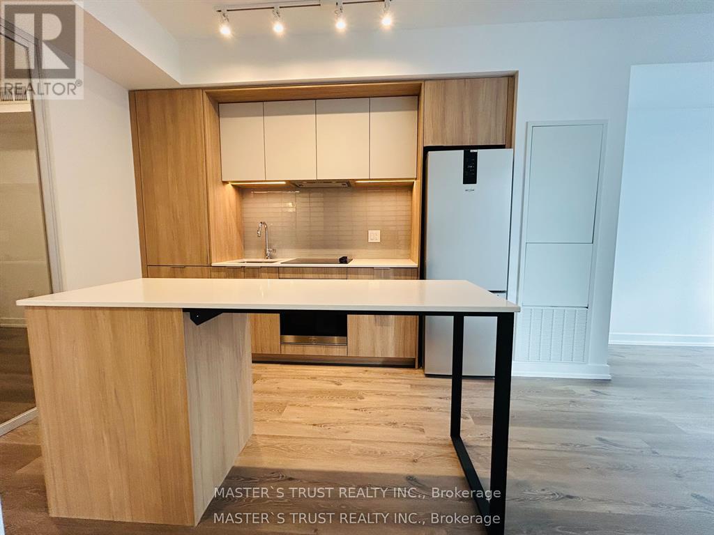 2007 - 395 Square One Drive, Mississauga, Ontario  L5B 0P6 - Photo 4 - W12999246