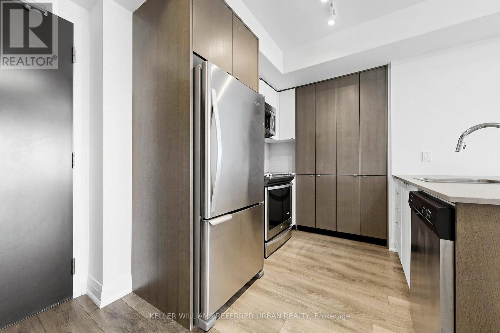 1503 - 9 Valhalla Inn Road, Toronto, Ontario  M9B 0B1 - Photo 14 - W12999250