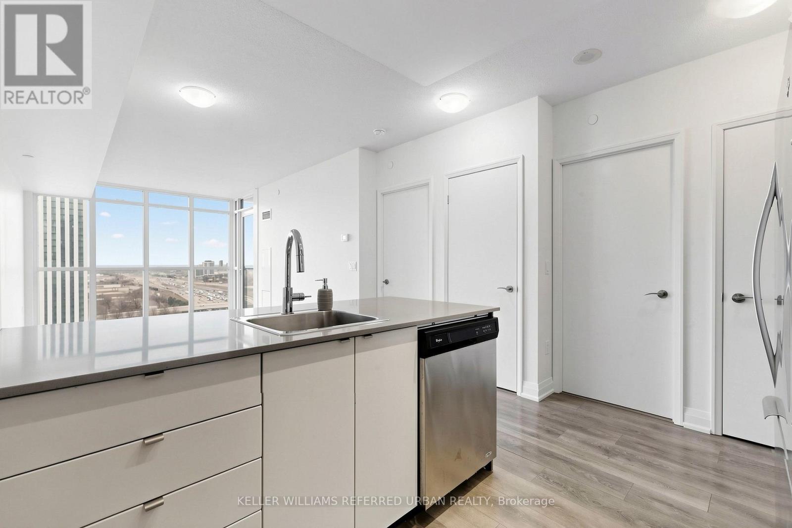 1503 - 9 Valhalla Inn Road, Toronto, Ontario  M9B 0B1 - Photo 16 - W12999250