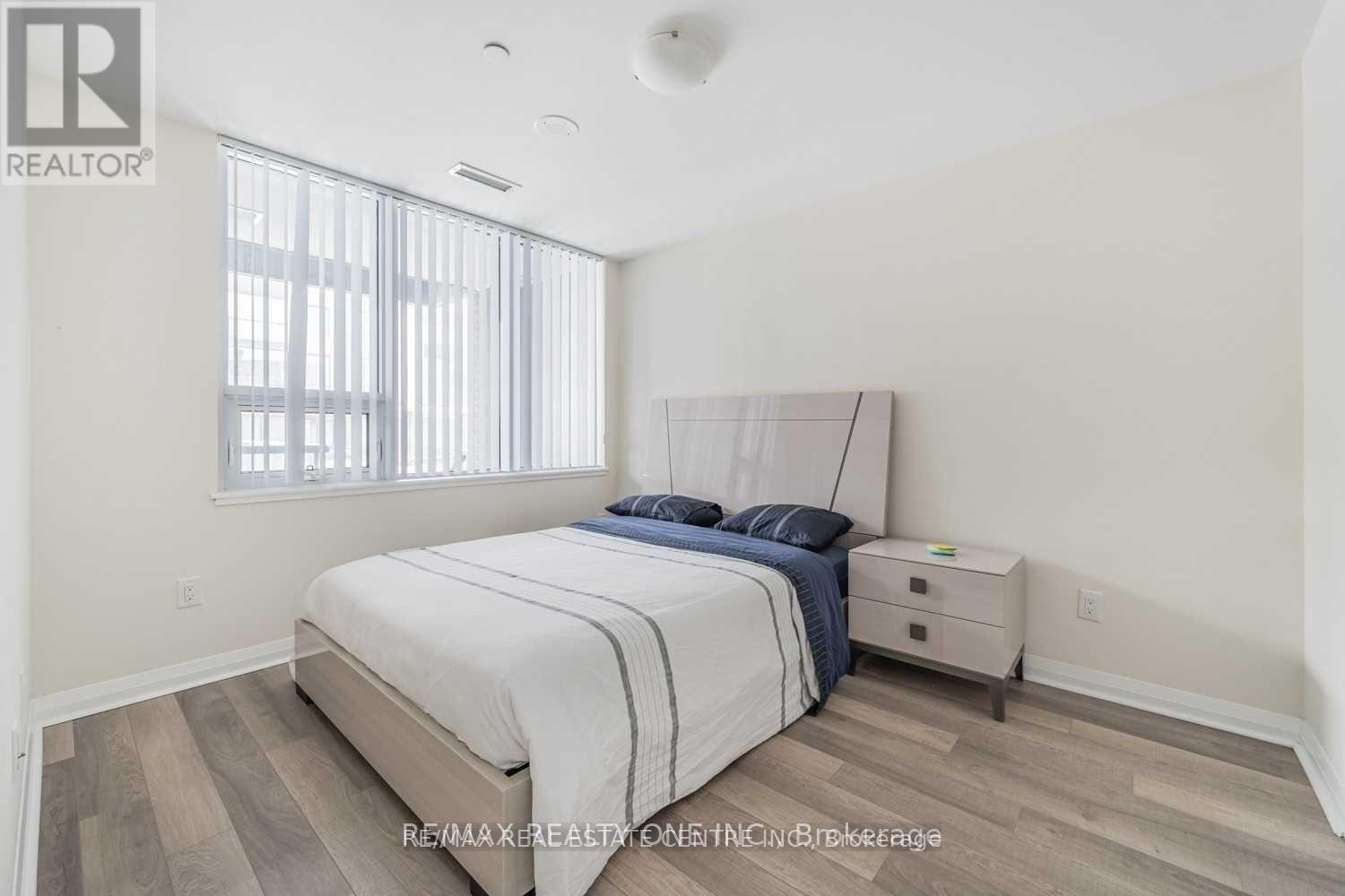 112 - 5025 Four Springs Avenue, Mississauga, Ontario  L5R 0G5 - Photo 11 - W12999254