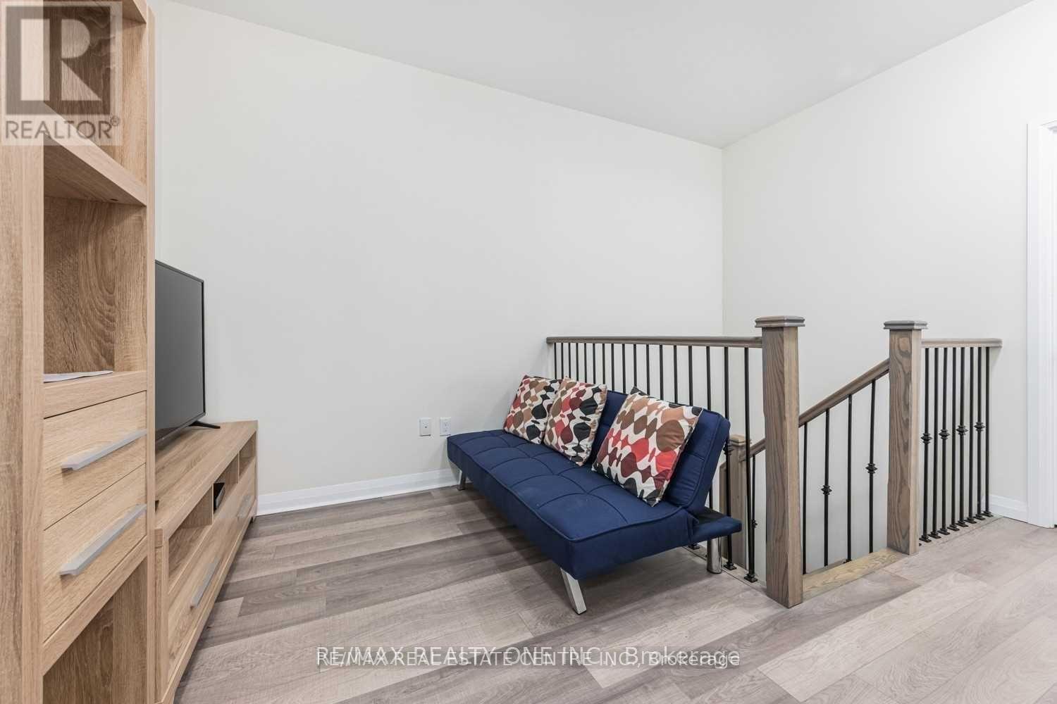 112 - 5025 Four Springs Avenue, Mississauga, Ontario  L5R 0G5 - Photo 7 - W12999254