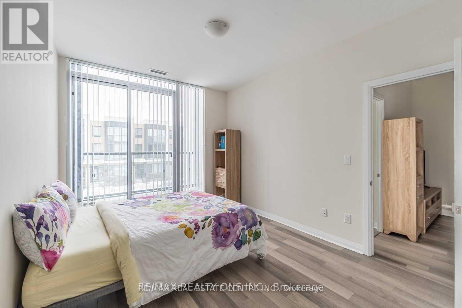 112 - 5025 Four Springs Avenue, Mississauga, Ontario  L5R 0G5 - Photo 8 - W12999254