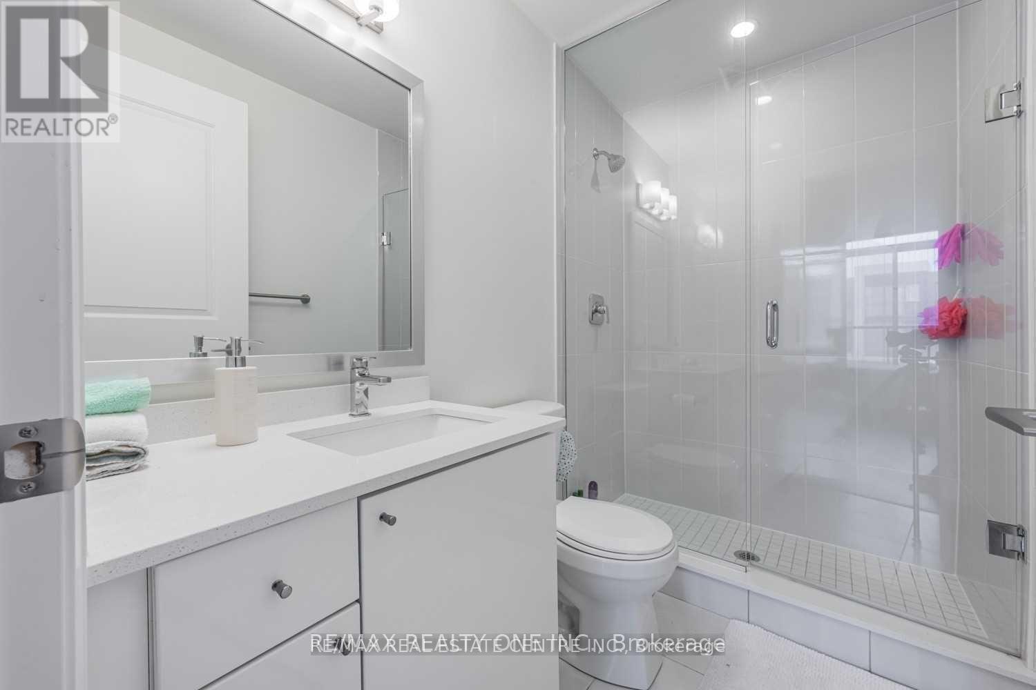 112 - 5025 Four Springs Avenue, Mississauga, Ontario  L5R 0G5 - Photo 9 - W12999254