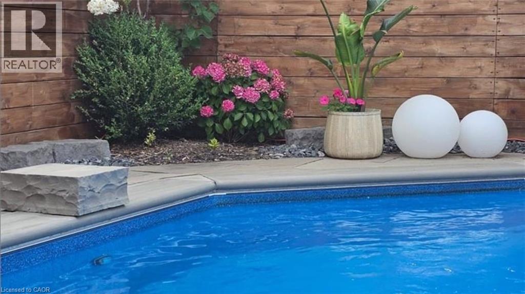 60 Cox Street, Cambridge, Ontario  N1S 0A3 - Photo 43 - 40815252